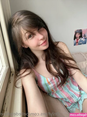 Belle Delphine [ belle-delphine-11 ] - Lazy Sundaze - Sandy Feet