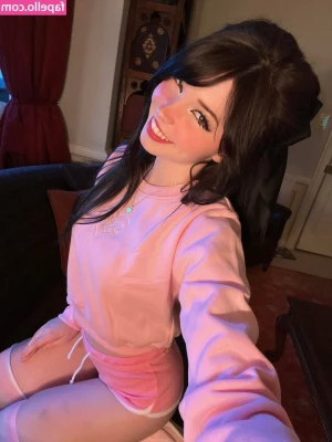 Belle Delphine [ belle-delphine-11 ] - Im Solarium
