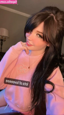 Belle Delphine [ belle-delphine-11 ] - Fantasie in giacca e cravatta