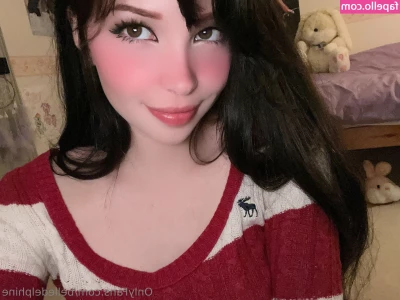 Belle Delphine [ belle-delphine-11 ] - CLEAVAGE    WANNA SEE THEM