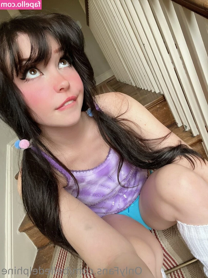 Belle Delphine [ belle-delphine-11 ] - Video of me oiling my triple Ds in your DMs 🥵 my neighbors