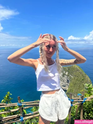 anna_katana [ anna-katana ] - Hey guys I’m in Fort Lauderdale