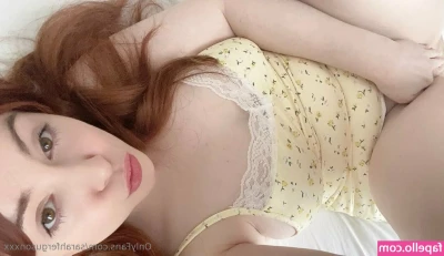 sarahfergusonxxx - Hanging out chatting in the DMs! Don't be shy, let's have some fun