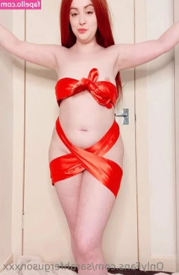 sarahfergusonxxx - Holi