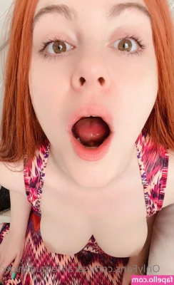 sarahfergusonxxx - Sorry im not naked
