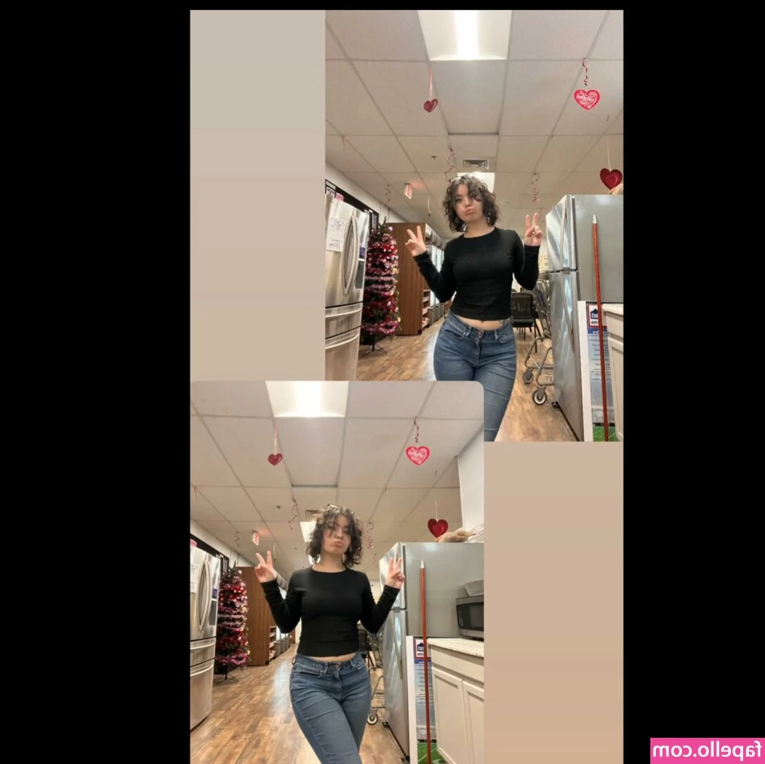 Thatgirlmy_yuh [ thatgirlmy-yuh ] - I got some new matching panties  do you prefer them in white or light