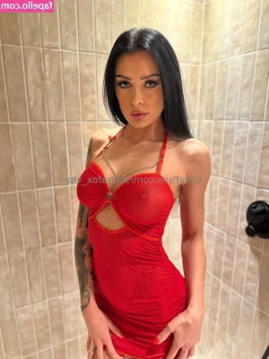 Selina Fox [ selina-fox-1 ] - If you wanna see me train my ass  you ve got to help me get there