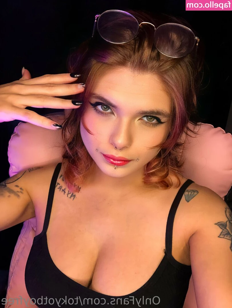 tokyotboyfree - Wishing you a Happy New Year     Join me on my VIP and let s get to
