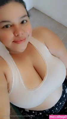 nenitacurvy - Nibble on the nips