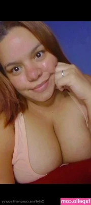 nenitacurvy - I'm so soft and squeezable.