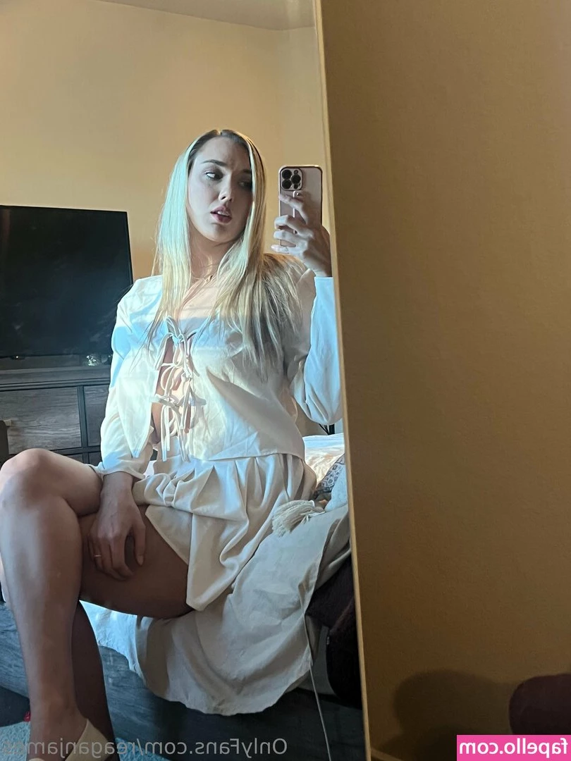 reaganjames - Super big cum shot watch me pound lexies hole full video