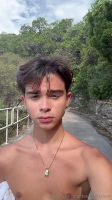 derekpalacioss - Volete vedere il video della sessione di footjob   Questa volta con