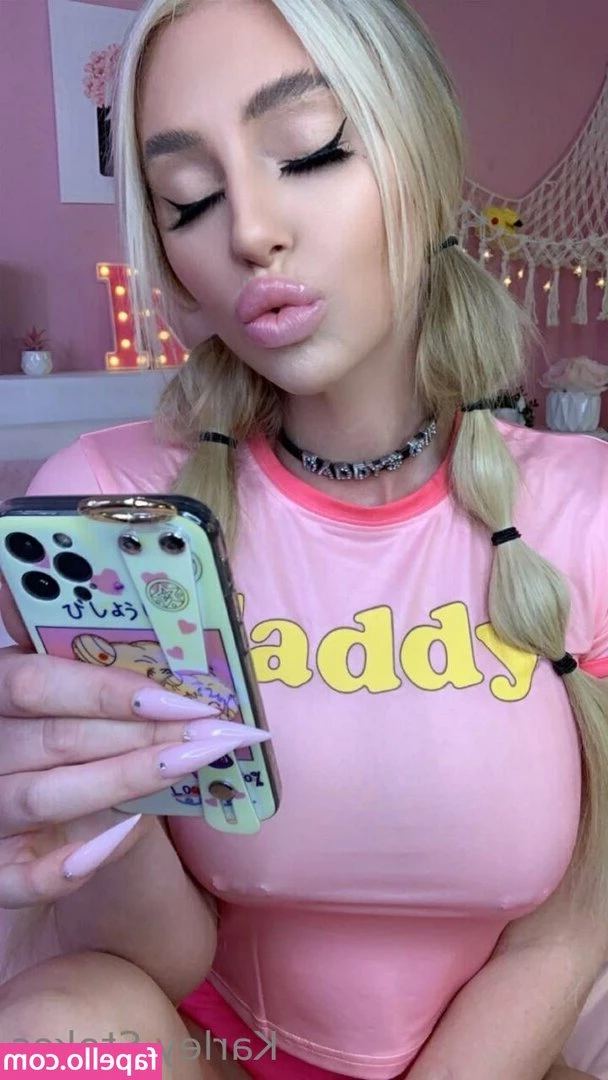 karleystokes - 粗粗的肌肉女僕