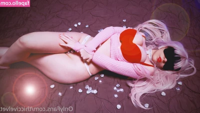thiccivelvet - Feeling hot and bothered today