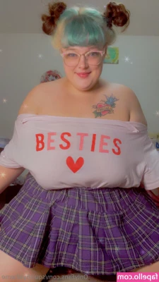 squishyishome - does this look good on me?