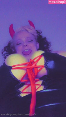 squishyishome - Honey, tell me, what do you think of my hot body?❤️‍🔥✨