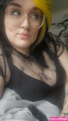 xgothicxkittenx - New night gown and super cute panties