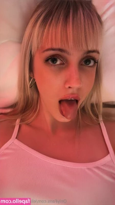 ellabeefreshman - someone to suckle the doll