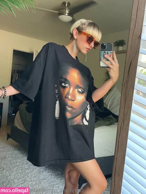 ellabeefreshman - Come help me get wet