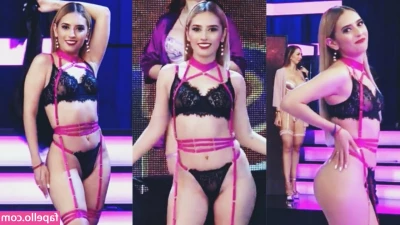 Aurora Menchaca [ aurora-menchaca ] - Feeling cute on my pink lingerie🥰but always keeping up with my