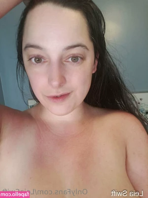 leiaswift [ leiaswift-1 ] - Perfect position to fuck me I think 🍆🍑💦
