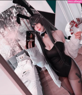 Hylishia - Hey babes tips are encouraged  But not enforced but it would be nice