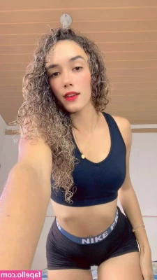 KasandraBunny - Gentle caresses and kisses are what makes my pussy flow with