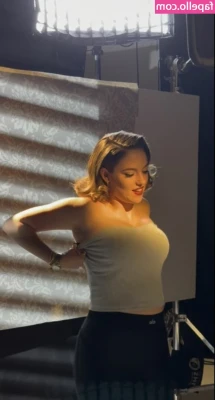 Allie Sherlock [ allie-sherlock-1 ] - Do you think anyone saw me?