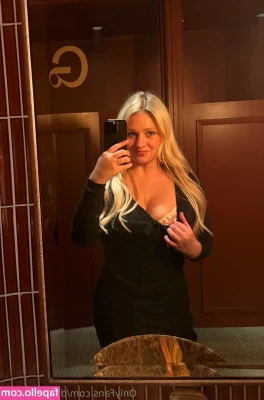 dutchblonde1 - Netflix and chill with me