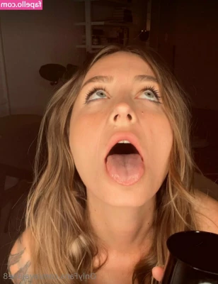 avajane8 - can we give it up for the lighting today???