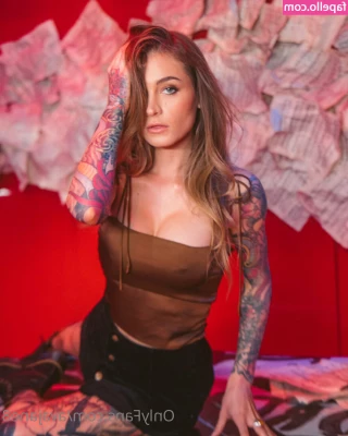 avajane8 - Your favorite brute is playing live on cam