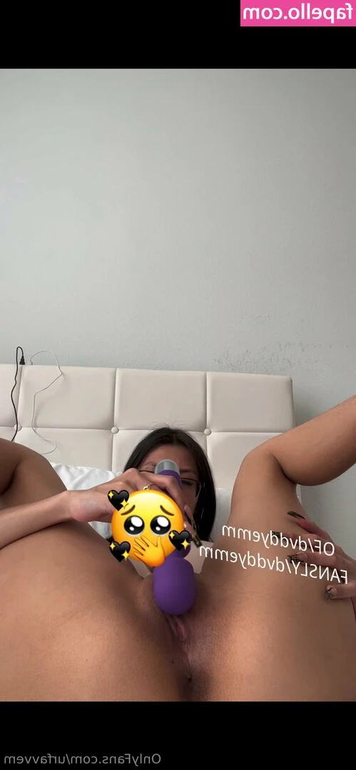 dvddyemmfree - Wanna shower with me 🧼