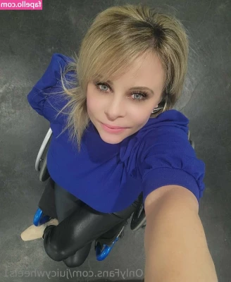 juicywheels1 - Bend me over and fuck me deep and slow while I feel your girth