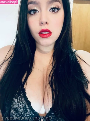 anaqavip - Would you consider me beautiful, sexy, or hot? 😜