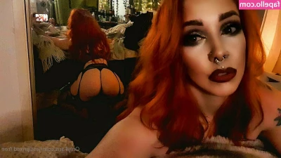 jessijinxed.free [ jessijinxed-free ] - I should be working 🤫