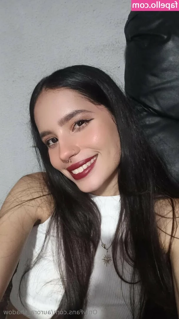 aurora_shadow [ aurora-shadow ] - Nipple play anyone   message me