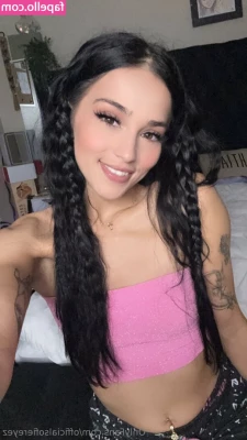 officialsofiereyez - Such a normal home photo - this is how I would look just coming out