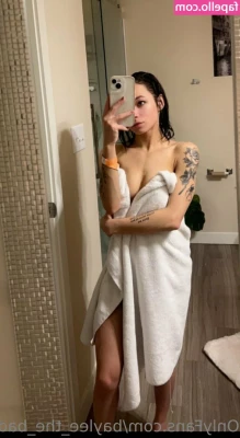 baylee_the_baddie [ baylee-the-baddie ] - is it bad that i love destroying my pussy?