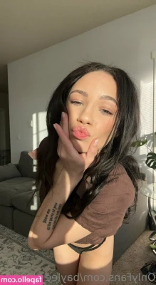 baylee_the_baddie [ baylee-the-baddie ] - Life isn t fair but at least I get to have nice ass