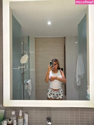 gdosanjh - Hey, babe… Want to see what these tits can do? 😈 I’m giving