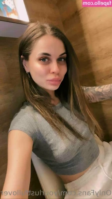yourlustfullover - Well this is terrifying   VORE in 360  falling into my gapping mouth