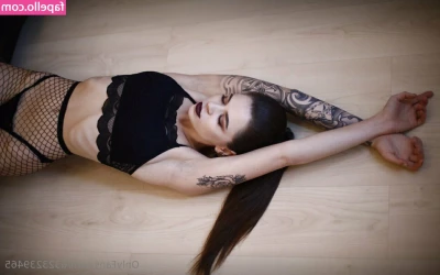 yourlustfullover - darling would you like to touch them