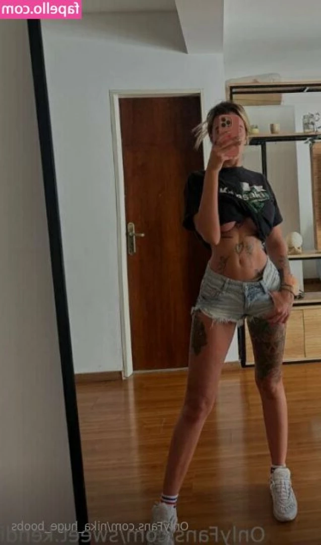 nika_huge_boobs [ nika-huge-boobs ] - Look how excited I am in my panties 😳
