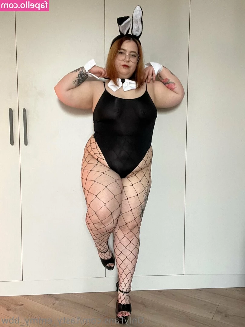 tasty_emmy_bbw [ tasty-emmy-bbw ] - What a beautiful morning 💋 Do you have plans today of relaxing or