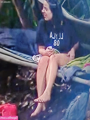 Leyla Lahouar [ leyla-lahouar ] - Let s go to the beach