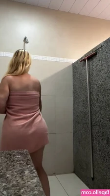 Aline Füchter Ouriques [ aline-fuchter-ouriques ] - Check your DMs for this sexy video with Maya and Alexis! HAPPY