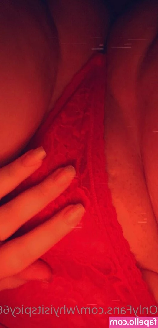 whyisitspicy666 - 📹 [video] bewbs bouncing