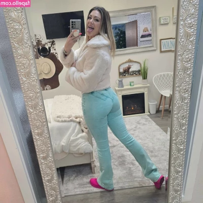 Bikinibee Kitana [ bikinibee-kitana ] - New full blowjob 15MIN47 ✨ daddy has a big cock and I plan to take