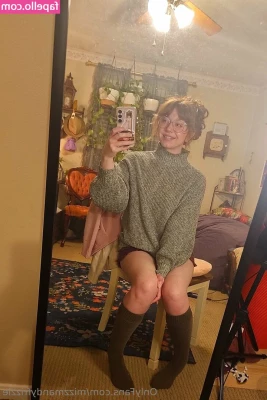 mizzmandyfrizzle - Today i took a series of mirror selfies in the morning  what u think