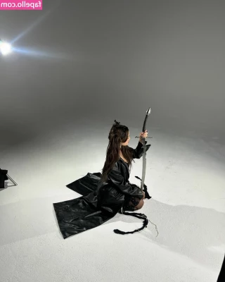 Valkyrae [ valkyrae-25 ] - At long last